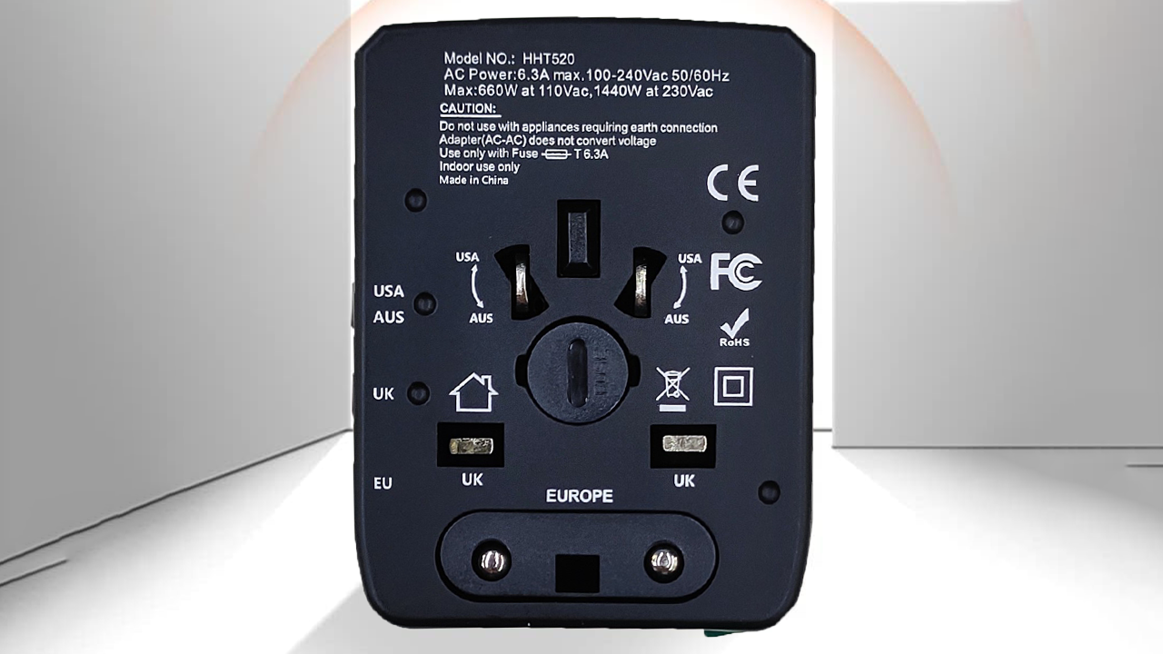 Universal Travel Power Adaptor with USBC and USBA